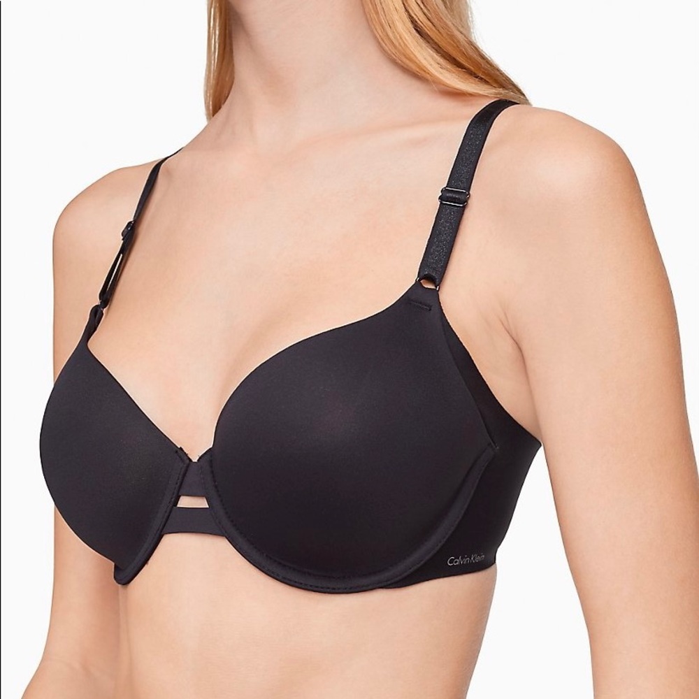 CALVIN KLEIN INVISIBLES FULL COVERAGE CONTOUR TSHIRT BRA - NWT